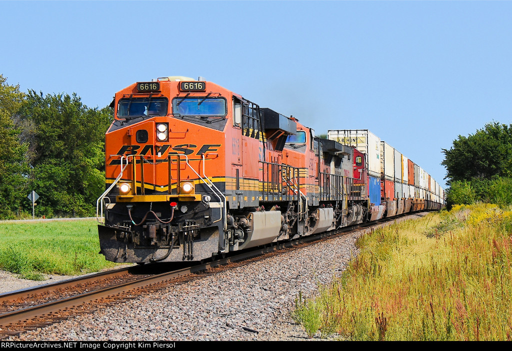 BNSF 6616